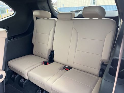 Used 2025 Buick Enclave Preferred image 14