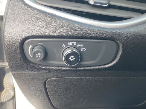 Used 2024 Chevrolet Malibu LT image 28