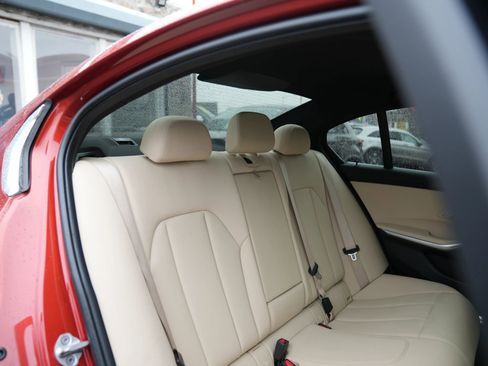 Used 2021 BMW 330i xDrive Sedan w/ Convenience Package image 13