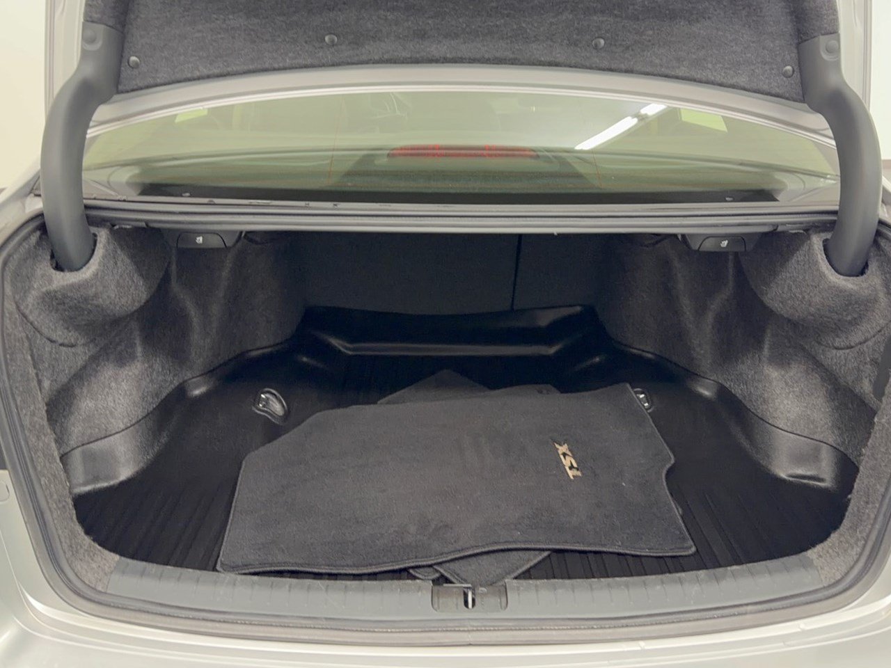 Used 2013 Acura TSX Sedan FWD image 28