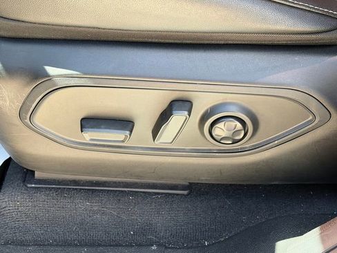 Used 2021 Jeep Grand Cherokee L Laredo RWD image 20
