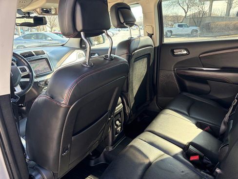 Used 2015 Dodge Journey R/T w/ Flexible Seating Group image 40