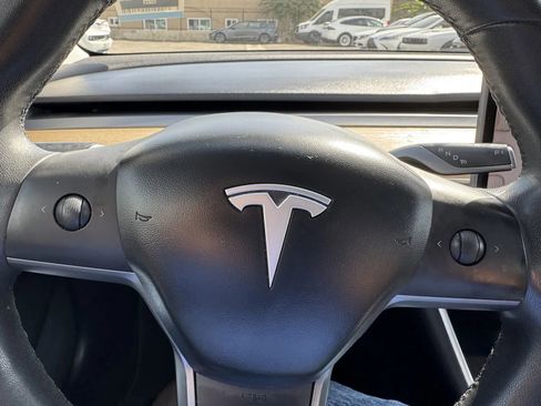 Used 2020 Tesla Model 3 Performance image 19