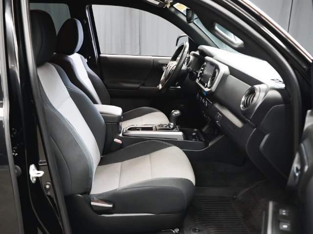 Used 2023 Toyota Tacoma TRD Off-Road AWD/4WD image 42