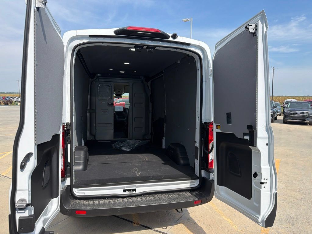New 2026 Ford Transit 150 148 Medium Roof AWD image 16