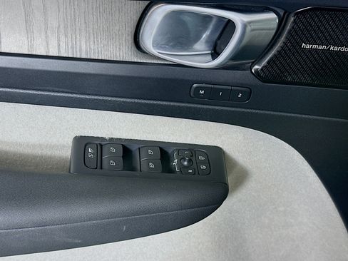 Used 2020 Volvo XC40 T5 Inscription w/ Protection Package image 15