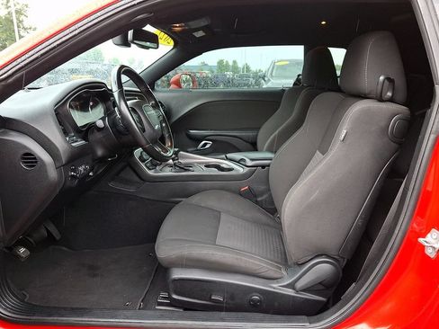 Used 2022 Dodge Challenger GT AWD/4WD image 14