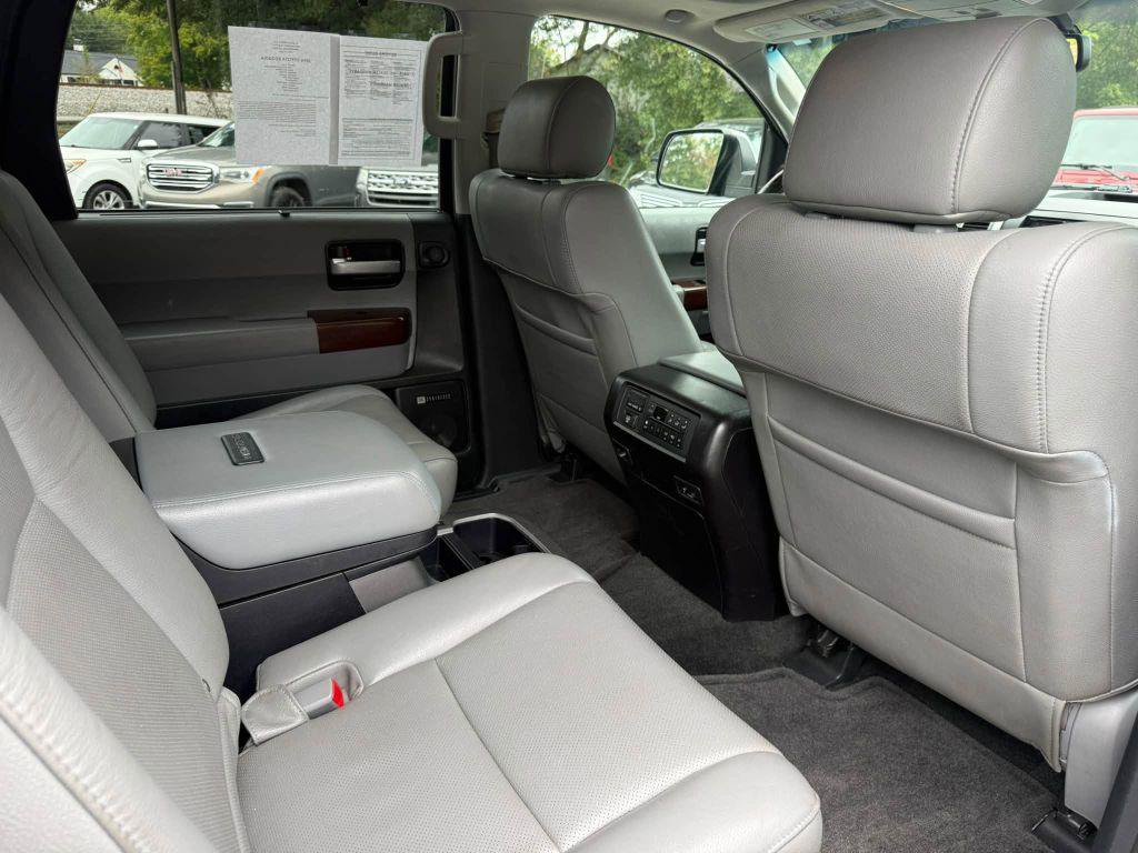 Used 2014 Toyota Sequoia Platinum RWD image 22