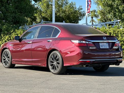 Used 2017 Honda Accord Sport Special Edition image 6
