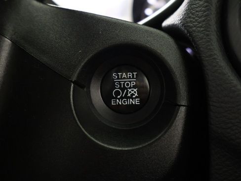 Used 2018 Jeep Compass Latitude w/ Cold Weather Group image 34