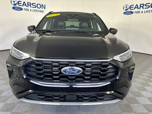 Used 2024 Ford Escape ST-Line w/ Tech Pack #1 AWD/4WD image 2