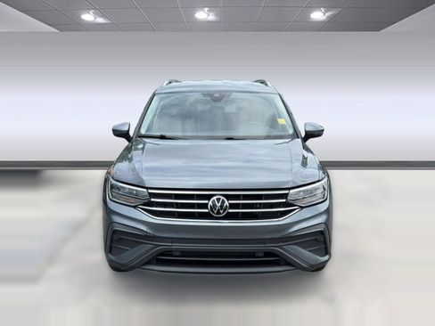 Used 2022 Volkswagen Tiguan SE FWD image 6