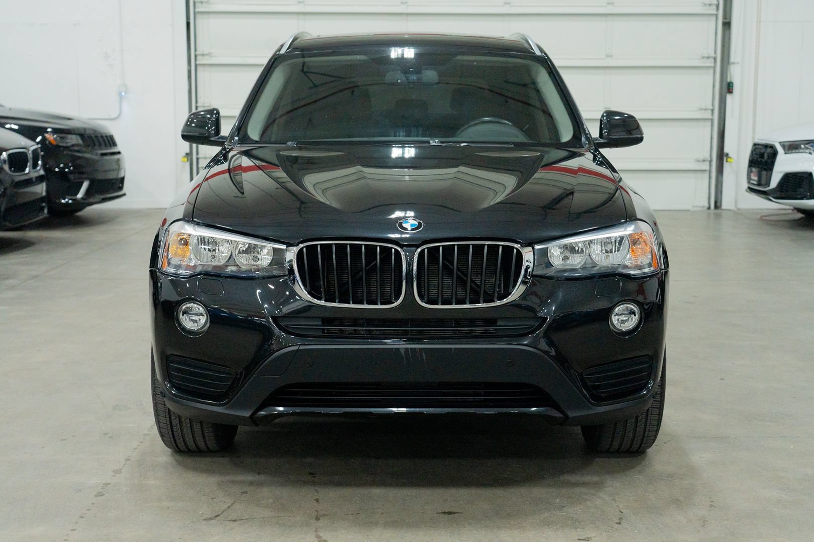 Used 2017 BMW X3 xDrive28i AWD/4WD image 2