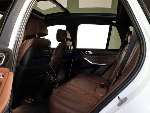 Used 2020 BMW X5 xDrive40i w/ M Sport Package image 14