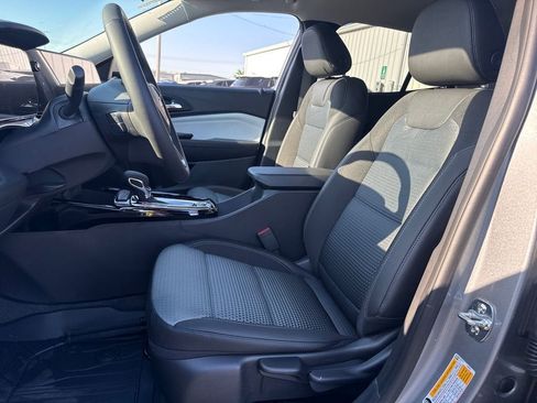 New 2026 Chevrolet Trax LT w/ LT Convenience Package FWD image 14