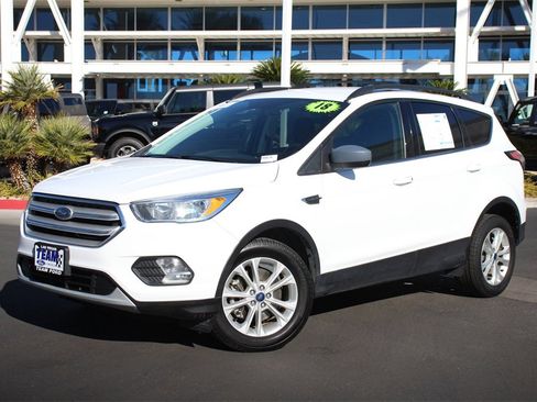 Certified 2018 Ford Escape SE image 1