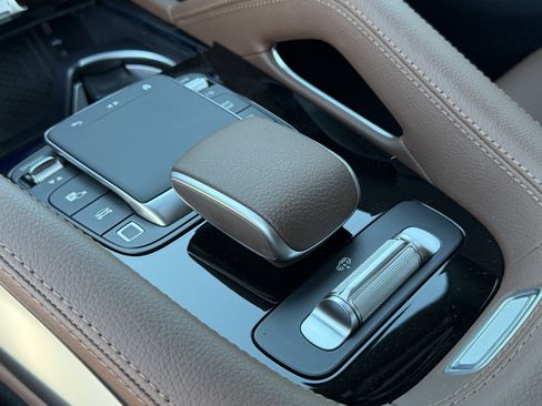 New 2026 Mercedes-Benz GLS 580 4MATIC image 26