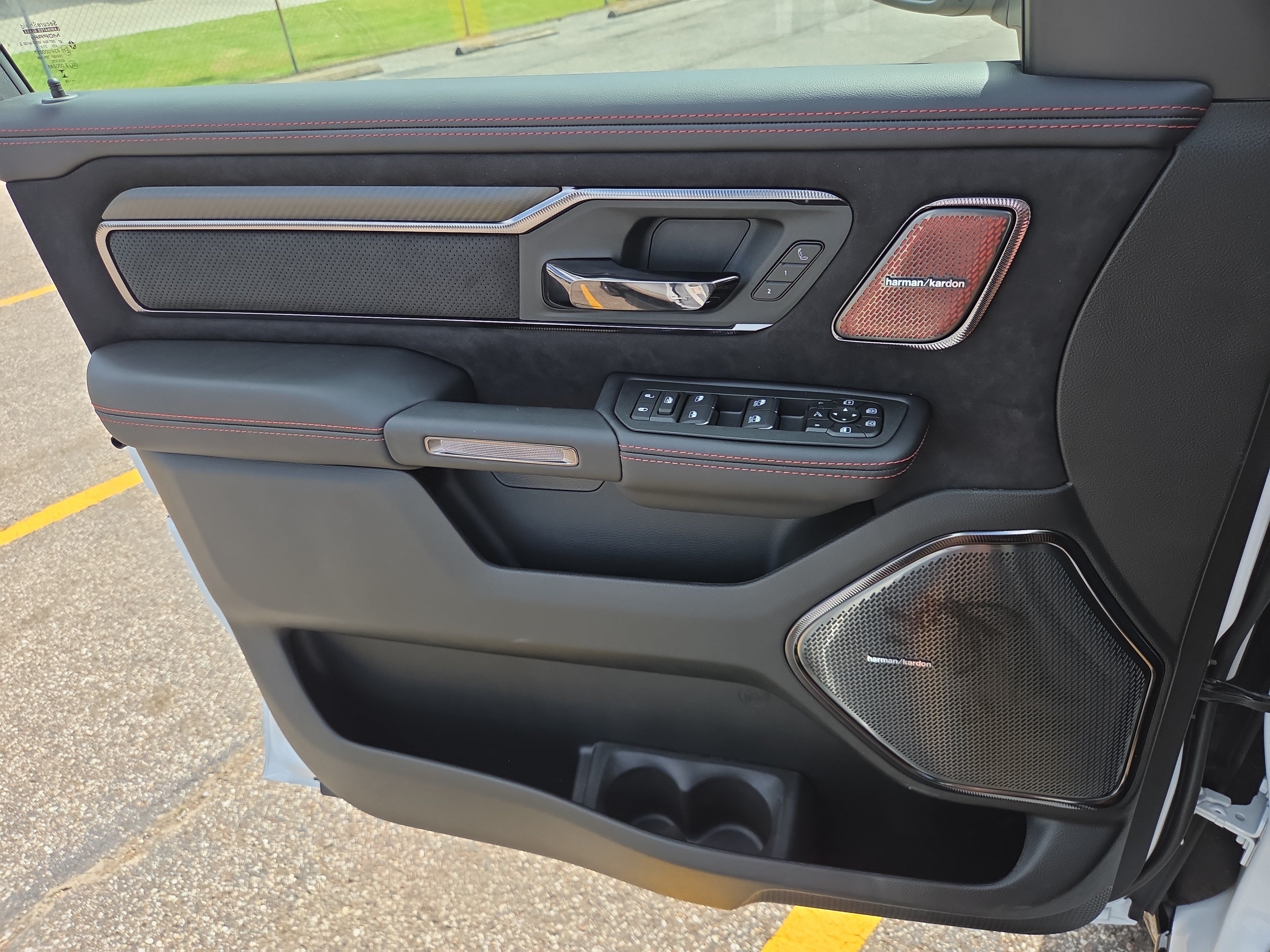 New 2026 RAM 1500 RHO w/ RHO Level 1 Equipment Group AWD/4WD image 8