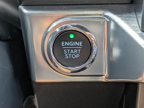 Used 2023 Ford F150 Lariat w/ Equipment Group 502A High AWD/4WD image 25