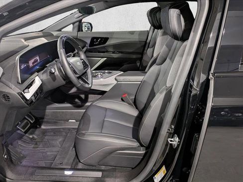 Used 2025 Cadillac Optiq Sport 1 image 17