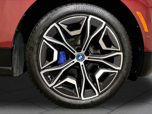 Certified 2024 BMW iX xDrive50 w/ Sport Package AWD/4WD image 10