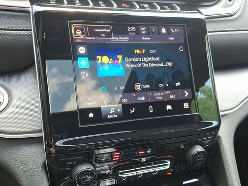 New 2025 Jeep Grand Cherokee L Altitude image 12