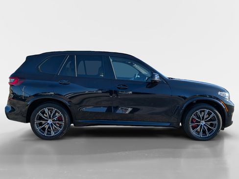 Used 2023 BMW X5 M50i w/ Executive Package image 3
