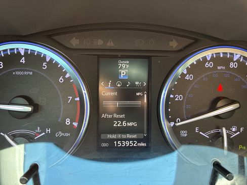 Used 2014 Toyota Highlander Limited Platinum image 8