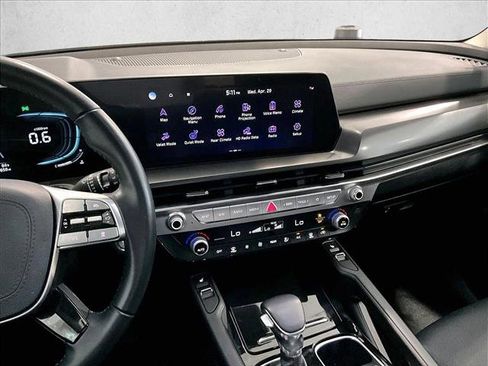 Used 2025 Kia Telluride S FWD image 8