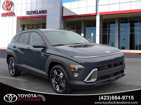 Used 2025 Hyundai Kona SEL FWD image 1