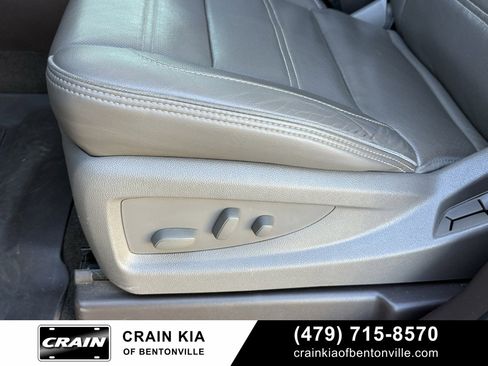 Used 2016 GMC Yukon Denali w/ Open Road Package image 12