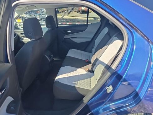 Used 2023 Chevrolet Equinox LS w/ LS Convenience Package image 9