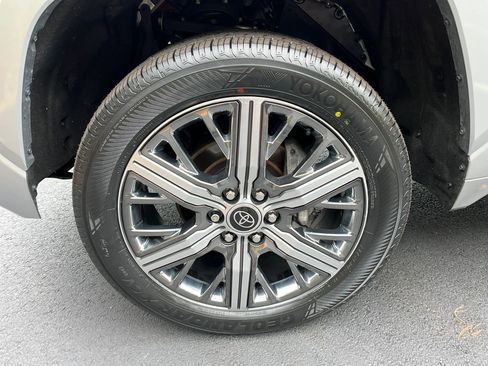 Used 2023 Toyota Tundra Capstone image 25