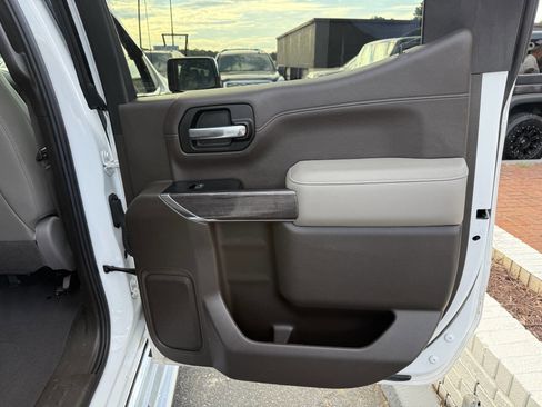 Used 2019 Chevrolet Silverado 1500 LTZ w/ LTZ Premium Package image 13