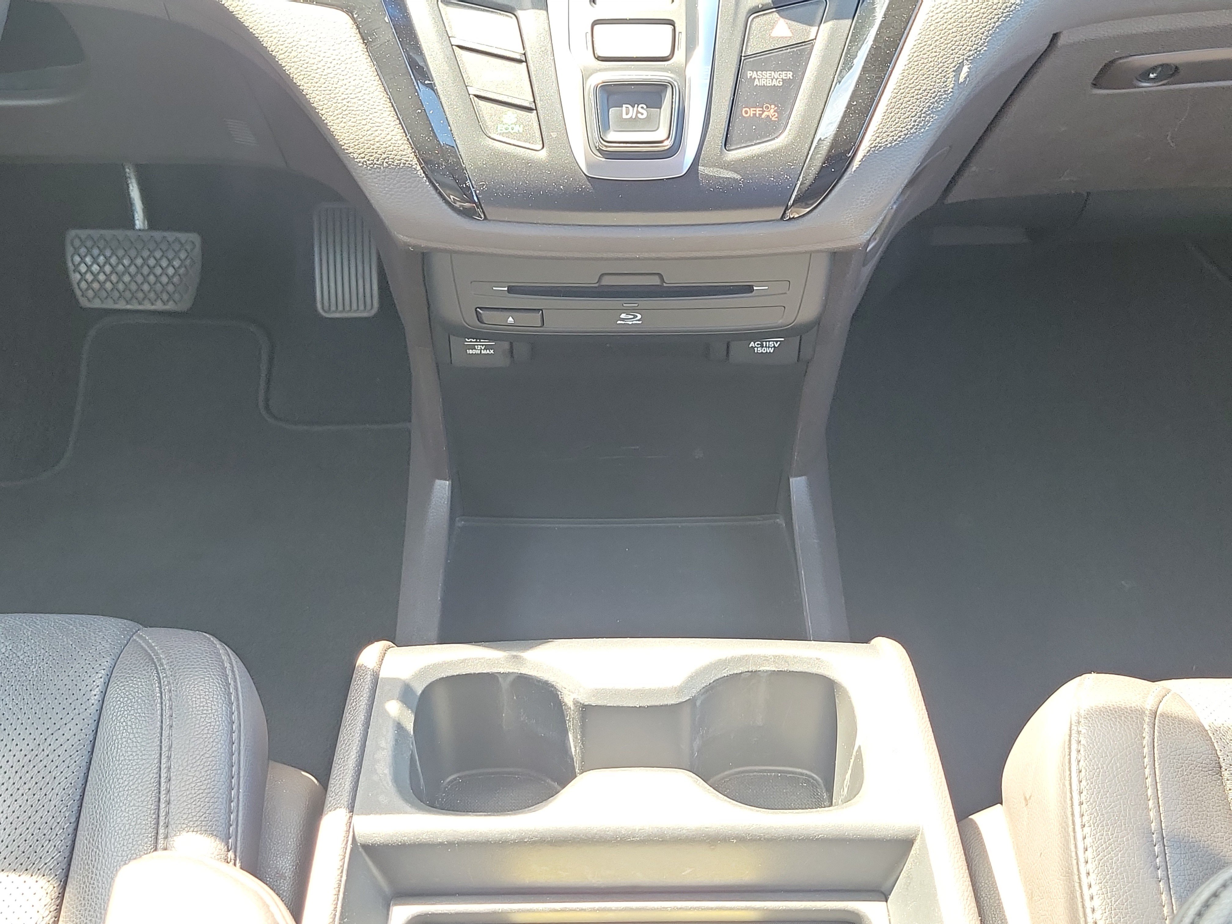 Used 2018 Honda Odyssey Elite image 16