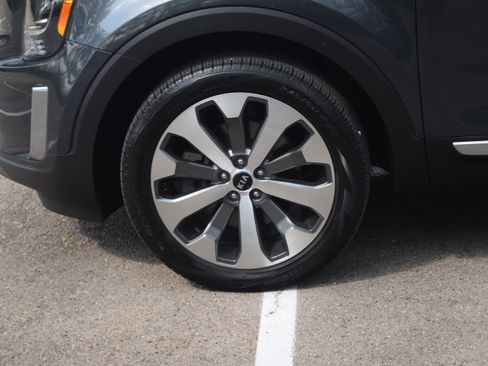 Used 2020 Kia Telluride S image 29