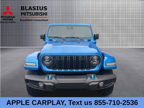 Used 2024 Jeep Wrangler Unlimited w/ Convenience Group AWD/4WD image 13