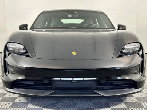 Used 2020 Porsche Taycan 4S w/ Premium Package image 18