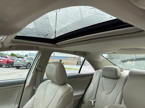 Used 2009 Toyota Camry XLE FWD image 17