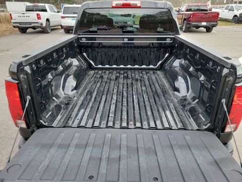 Used 2024 Chevrolet Colorado W/T image 31