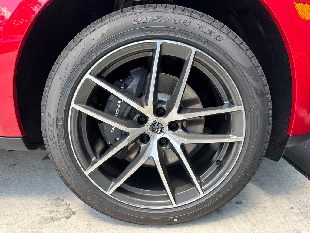 Used 2026 Porsche Macan AWD/4WD image 42