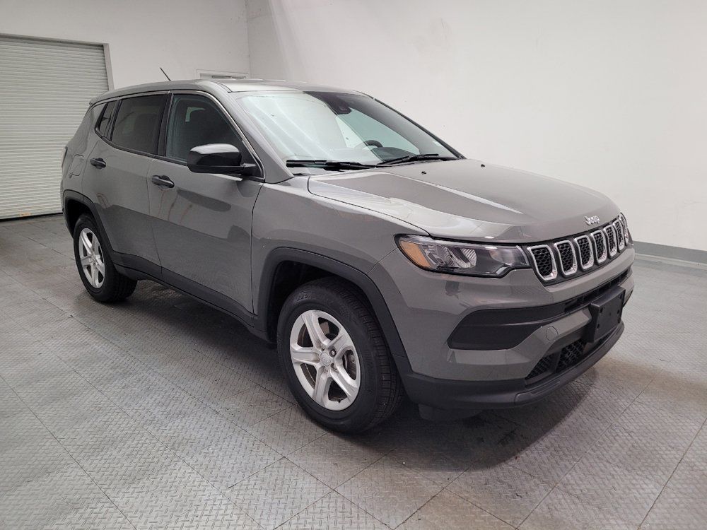 Used 2024 Jeep Compass Sport AWD/4WD image 13