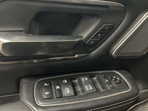 Used 2020 RAM 1500 Limited w/ Black Appearance Package image 10