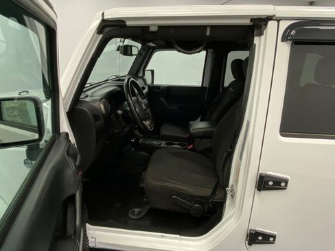 Used 2018 Jeep Wrangler Unlimited Sport AWD/4WD image 20
