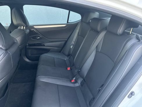 Used 2024 Lexus ES 350 F Sport FWD image 11