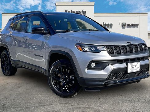 Certified 2023 Jeep Compass Altitude image 11