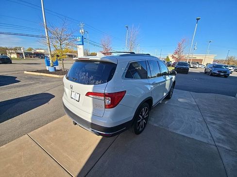 Certified 2022 Honda Pilot Elite image 3