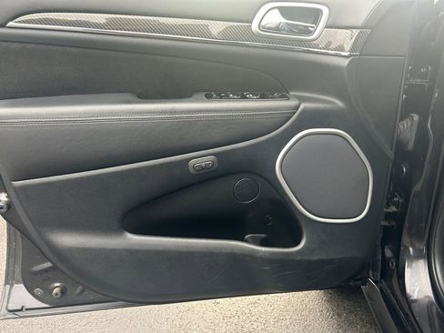 Used 2014 Jeep Grand Cherokee SRT8 w/ Luxury Group II image 22