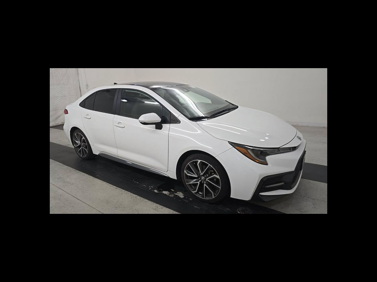 Used 2022 Toyota Corolla SE w/ Carpet Mat Package (TMS) FWD image 1