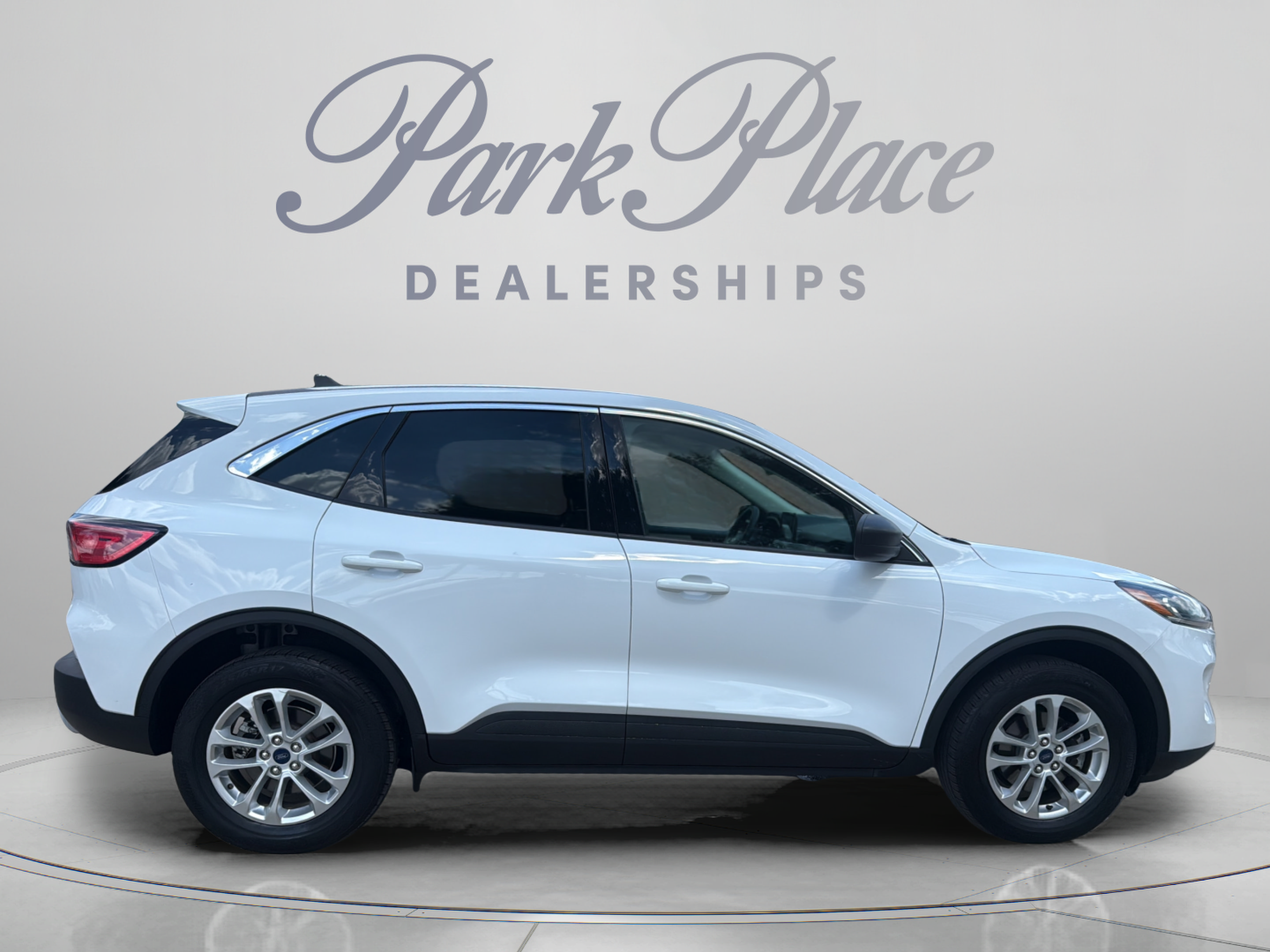 Used 2022 Ford Escape SE AWD/4WD image 8